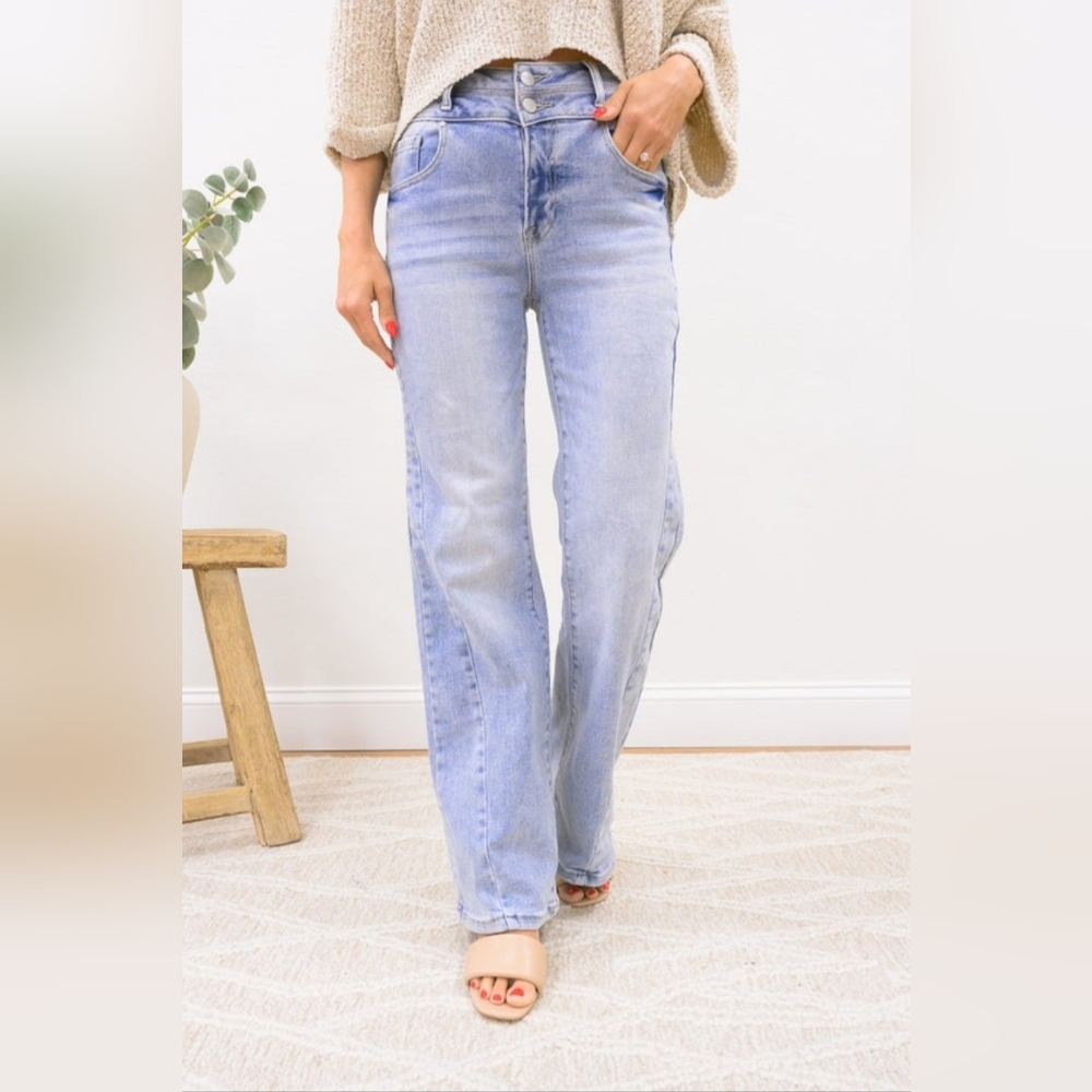 Risen, Double Agent High Rise Straight Leg Light Wash Jean, NWT 14W-16W - Picture 6 of 9